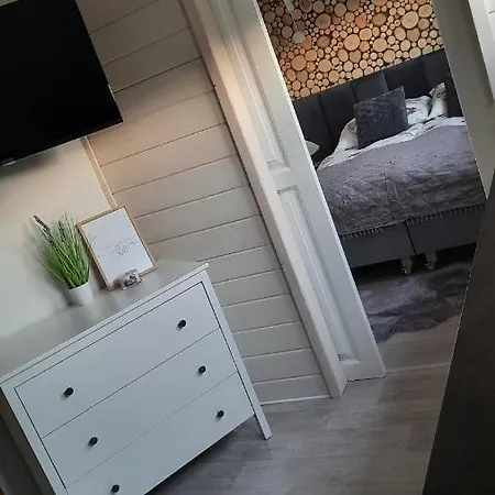 & Rosa איסטבנה